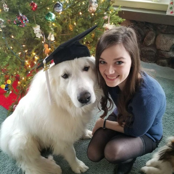 Meet your Posher, Carolyn ✨ Posh Ambassador - Picture 5 of 6